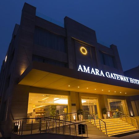 Amara Gateway Hotel Moradabad Esterno foto